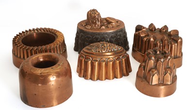 Lot 306 - A collection of copper jelly moulds