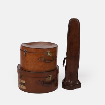 Lot 424 - Two hat boxes and a trombone case