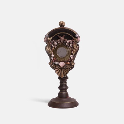 Lot 127 - A mounted reliquary stand