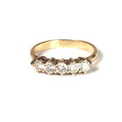 Lot 171 - A diamond five stone ring