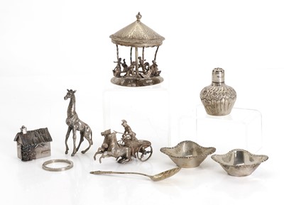 Lot 1 - A collection of silver items