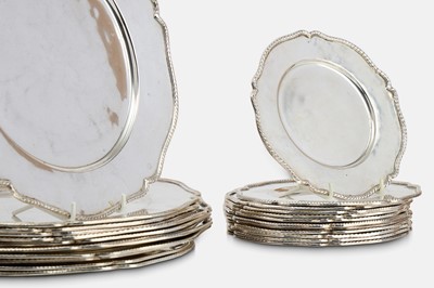 Lot 334 - A silver part dinner service