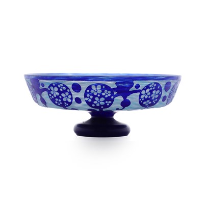 Lot 195 - A Le Verre Français 'Azurette' footed bowl