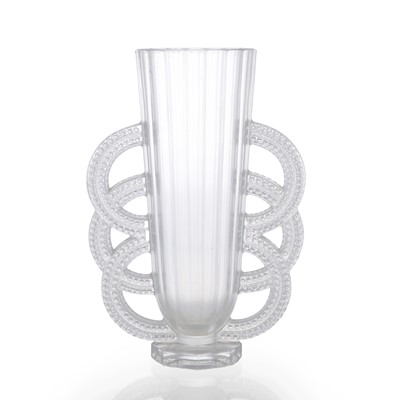 Lot 178 - A Verlys Art Deco clear and frosted vase