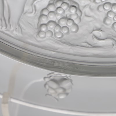 Lot 165 - A Lalique 'Côte d'Or' plate