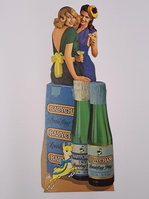 Lot 186 - A mixed group of advertising, art and war posters
