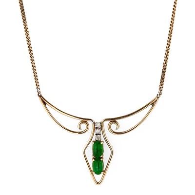 Lot 139 - A jade and diamond pendant necklace
