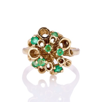 Lot 52 - A 9ct gold emerald cluster ring