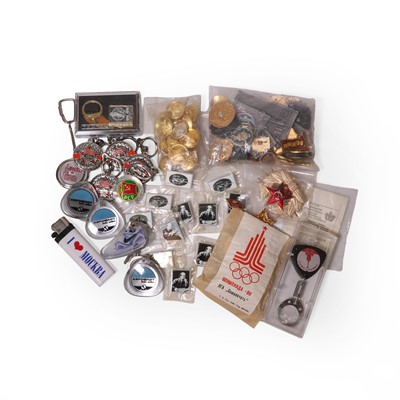 Lot 195 - A large collection of Russian badges