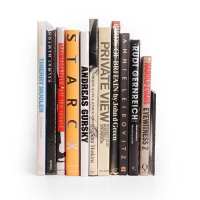 Lot 289 - A group of art and photography books