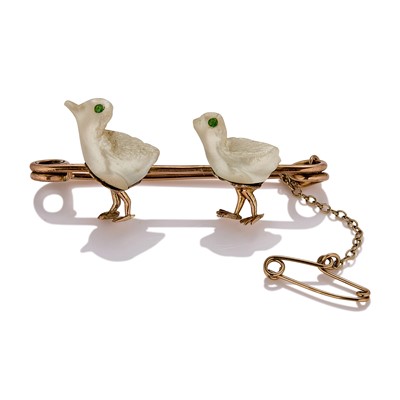 Lot 42 - An antique mother-of-pearl novelty brooch