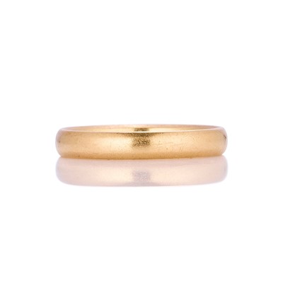 Lot 287 - A 22ct gold band ring