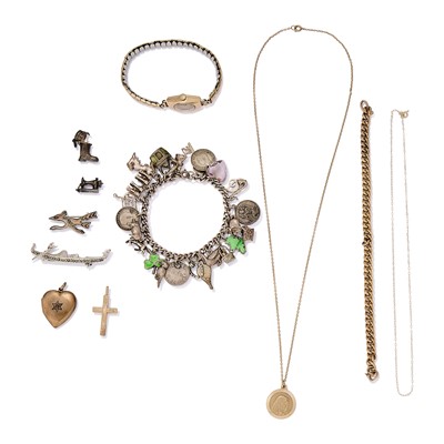 Lot 237 - A group of assorted jewellery