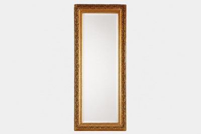 Lot 377 - A carved giltwood mirror