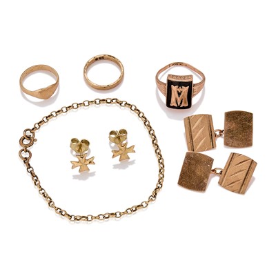 Lot 235 - A group of jewellery