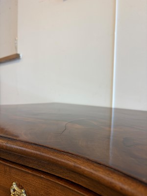 Lot 3 - A George III mahogany serpentine chest of drawers