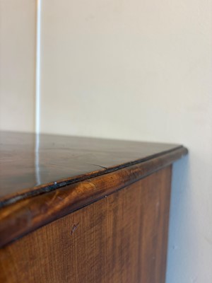 Lot 3 - A George III mahogany serpentine chest of drawers