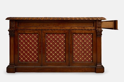 Lot 28 - A William IV mahogany partners' desk in the manner of Gillows