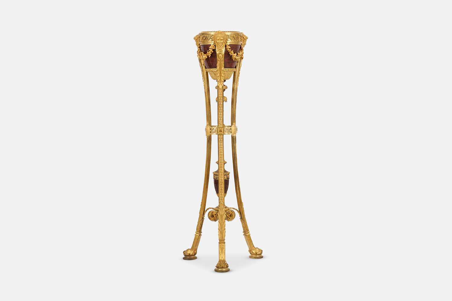 Lot 6 - A Régence-style ormolu and griotte marble jardinière