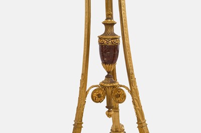 Lot 6 - A Régence-style ormolu and griotte marble jardinière