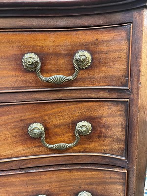 Lot 34 - A George III mahogany dressing chest
