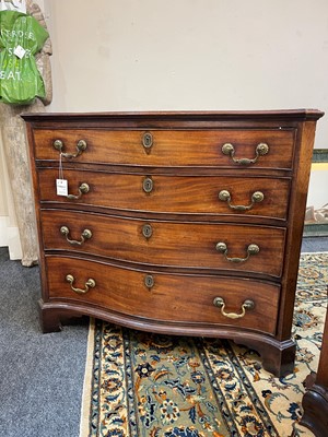 Lot 34 - A George III mahogany dressing chest