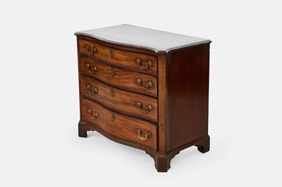Lot 34 - A George III mahogany dressing chest