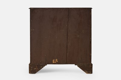Lot 38 - A George III mahogany chest of drawers