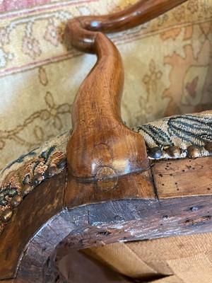 Lot 2 - A George II walnut sofa