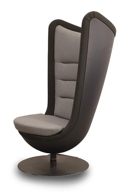 Lot 527 - An Actiu Badminton chair