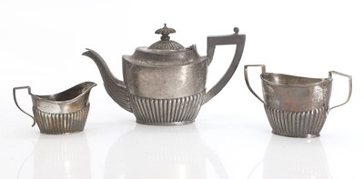 Lot 12 - A silver bachelor's tea service
