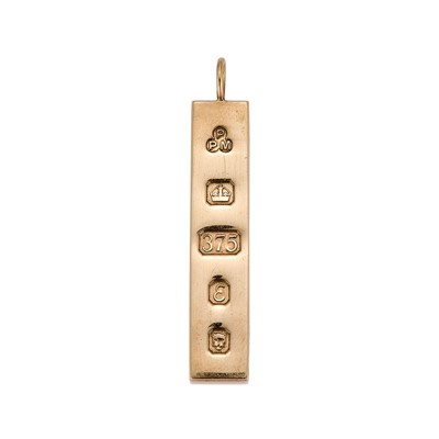 Lot 317 - A 9ct gold ingot pendant