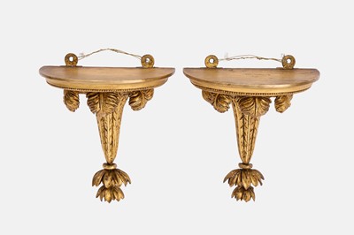 Lot 293 - A pair of giltwood wall brackets