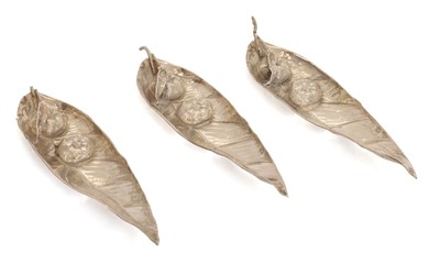 Lot 40 - A group set of three silver leaf-form dishes