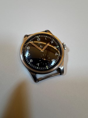 Lot 2 - An IWC WWII stainless steel British military-issued ‘Dirty Dozen’ mechanical watch head