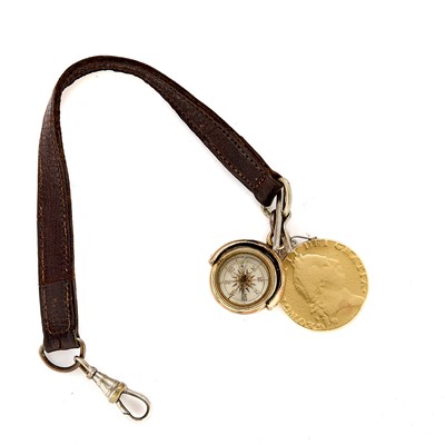 Lot 315 - A George III gold spade Guinea coin and a compass fob