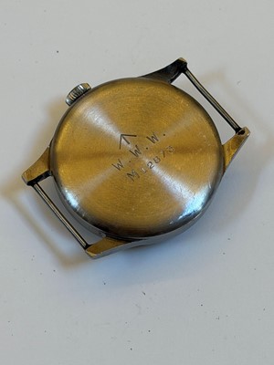 Lot 3 - An IWC WWII stainless steel British military-issued ‘Dirty Dozen’ mechanical wristwatch