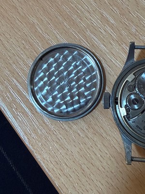 Lot 8 - A Vertex stainless steel British military-issued ‘Dirty Dozen’ mechanical wristwatch