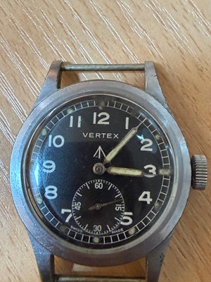 Lot 8 - A Vertex stainless steel British military-issued ‘Dirty Dozen’ mechanical wristwatch
