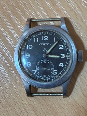 Lot 8 - A Vertex stainless steel British military-issued ‘Dirty Dozen’ mechanical wristwatch