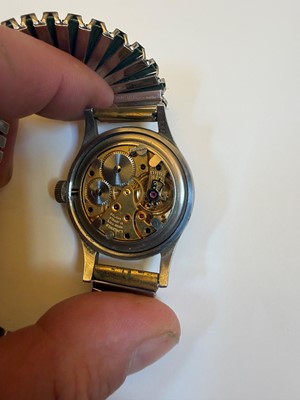 Lot 6 - A Longines stainless steel British military-issued ‘Dirty Dozen’ mechanical wristwatch