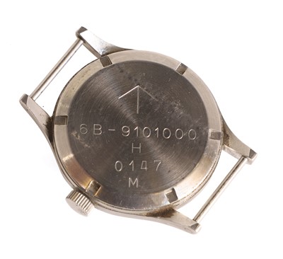 Lot 12 - A Hamilton stainless steel military issued RAF mechanical wristwatch