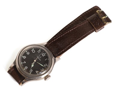 Lot 13 - An Omega stainless steel Air Ministry issue RAF pilot's mechanical wristwatch