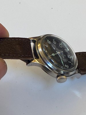 Lot 13 - An Omega stainless steel Air Ministry issue RAF pilot's mechanical wristwatch