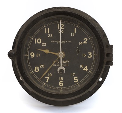 Lot 22 - A World War II US Navy Mark II Type E 24-hour deck clock
