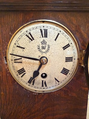 Lot 25 - A WWII RAF Mess clock