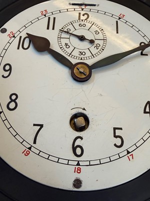 Lot 29 - A WWII Mark I RAF Flying Boat clock