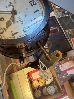 Lot 31 - A WWII Kriegsmarine U-Boat bulkhead clock