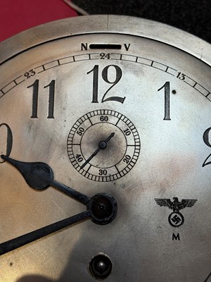 Lot 40 - A WWII Kriegsmarine ship's bulkhead clock