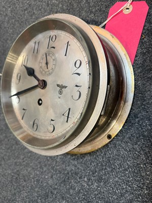 Lot 40 - A WWII Kriegsmarine ship's bulkhead clock